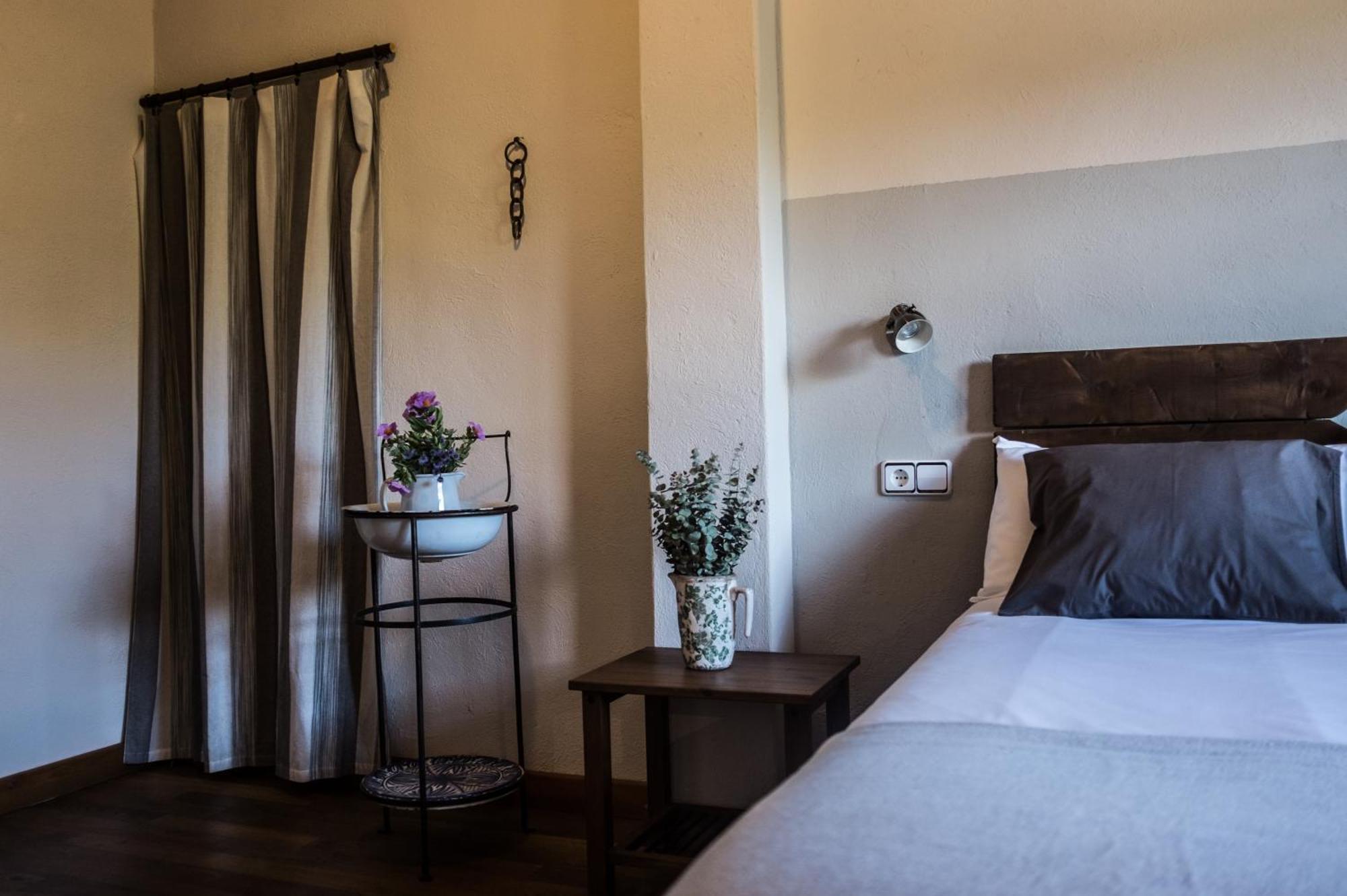 Mas De L'Arlequi Guest House Rojals Phòng bức ảnh